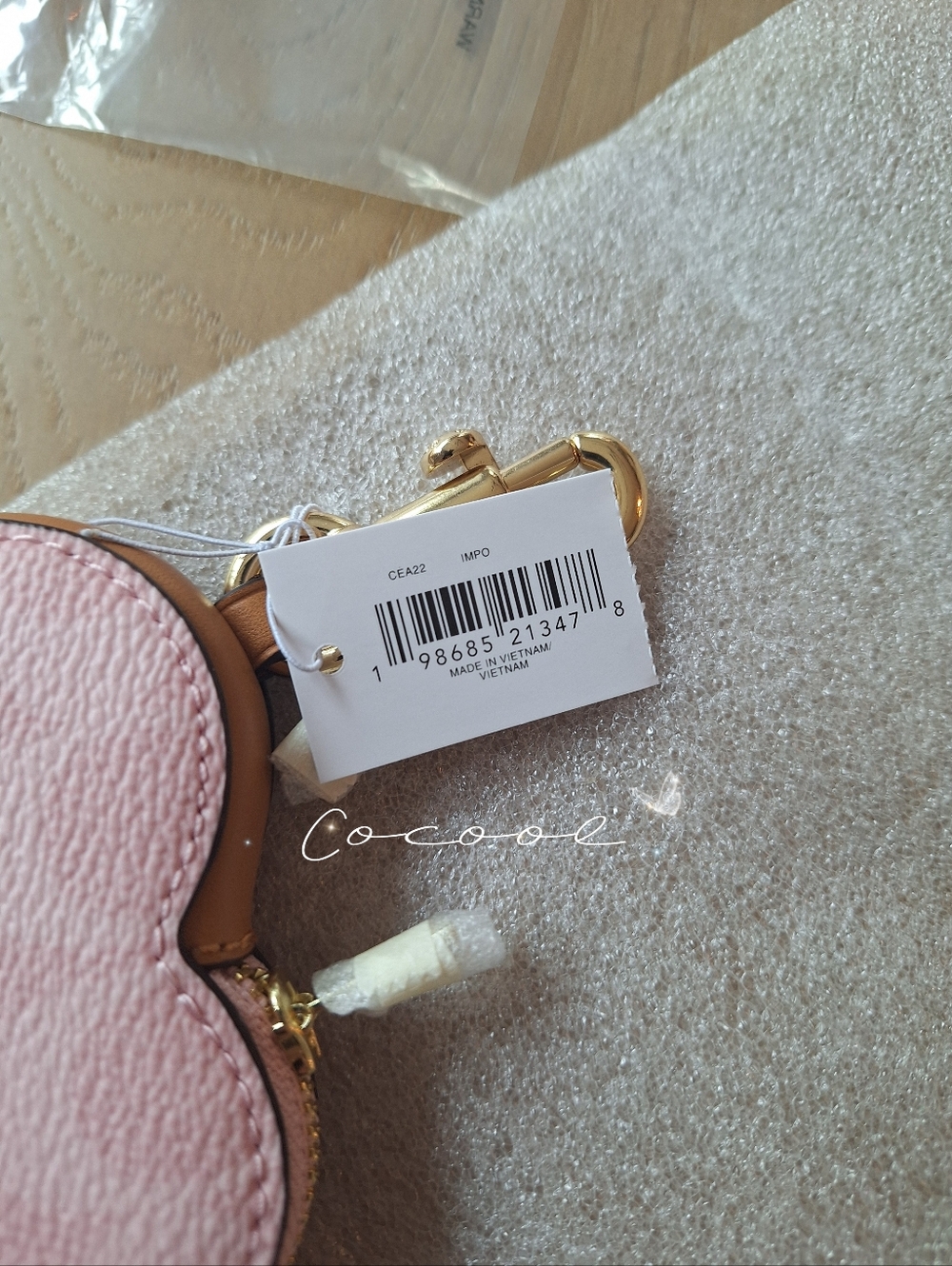 NWT Coach POWDER PINK Heart Bag Charm In Signature Canvas CEA22 Gold/Powder Pink - Picture 3 of 6